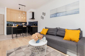 Modern Apartment with Balcony by Noclegi Renters